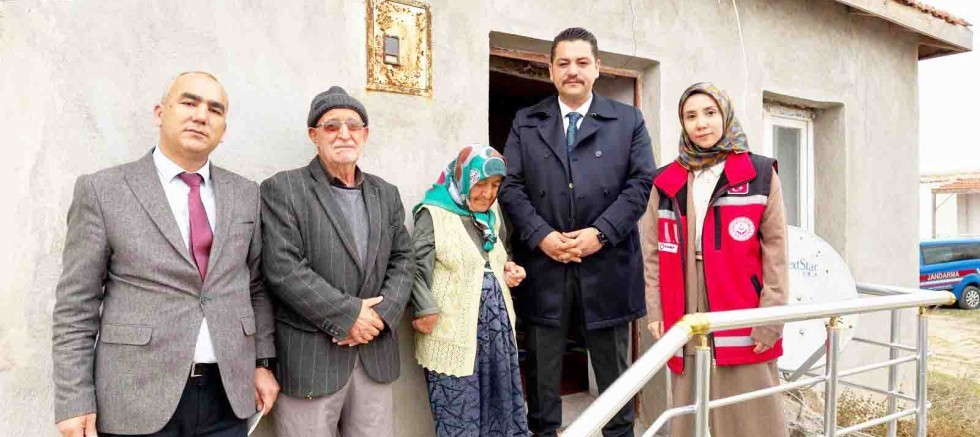 DÜNYA YAŞLILAR GÜNÜ’NDE BÜYÜKLER UNUTULMADI