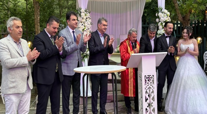 İŞÇAN VE SEZGİN AİLELERİNİN MUTLU GÜNÜ