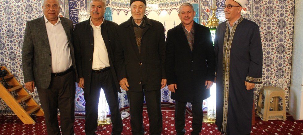 BAŞKAN GÜNALTAY VATANDAŞLA BAYRAMLAŞTI