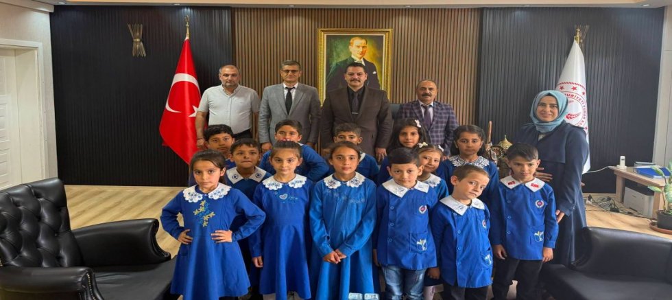 MİNİK KALPLERİN KOCAMAN HAYALLERİ KİTAP OLDU