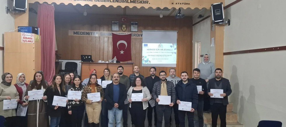 YUNAK'TA AB PROJELERİ İÇİN EĞİTİM