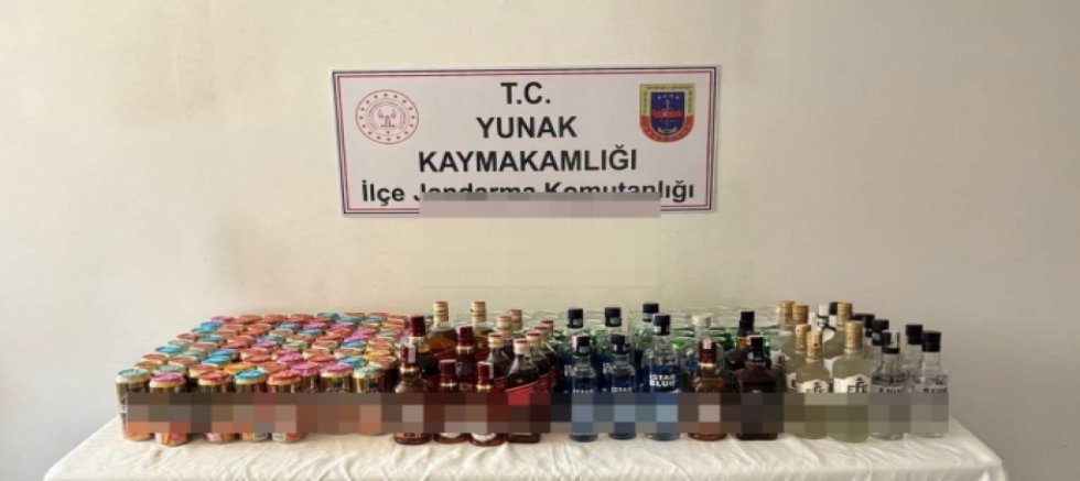 YUNAK’TA RUHSATSIZ ALKOLLÜ İÇECEK SATIŞINA YÖNELİK OPERASYON