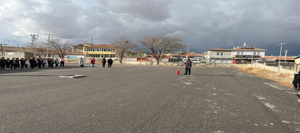 YUNAK’TA YANGIN BİLİNÇLENDİRME VE FARKINDALIK EĞİTİMİ TAMAMLANDI