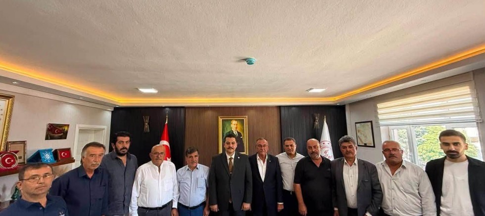 MHP YUNAK İLÇE BAŞKANLIĞI'NDAN KAYMAKAM TAŞAVLI'YA ZİYARET