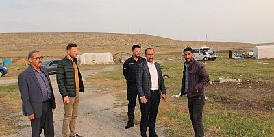 KAYMAKAM PELVAN’DAN MEVSİMLİK TARIM İŞÇİLERİNE ZİYARET 