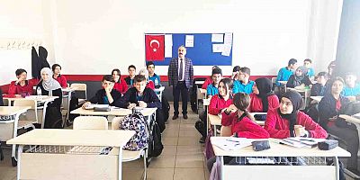 MÜDÜR İŞCAN,  TÜM OKULLARDA   TÜRKİYE YÜZYILI MAARİF MODELİNİ ANLATIYOR