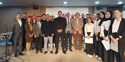Yunak'ta Gönüllere Dokunan Şiir Dinletisi: *Gönül Heybemizden Süzülenler*